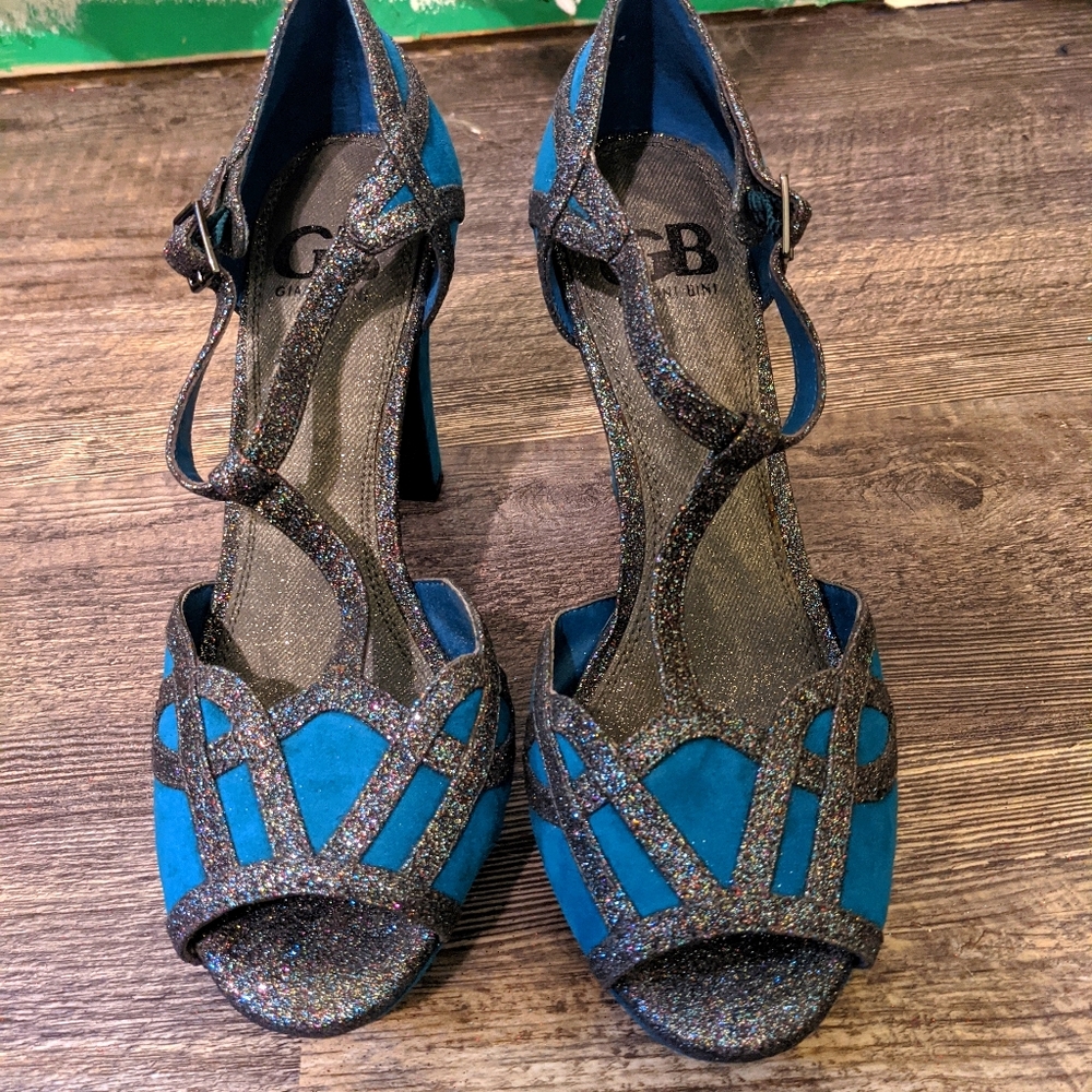 Gianni Bini Blue Sparkly Open Toe Thick Heels